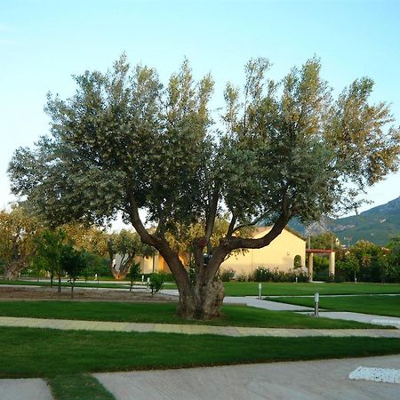 Cosmos Resort Kalamos  Exterior photo